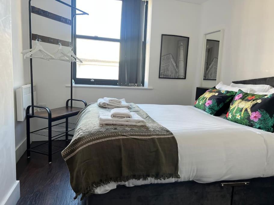 Mathew Street 1 Bed Apt Sleeps 6 Liverpool Extérieur photo